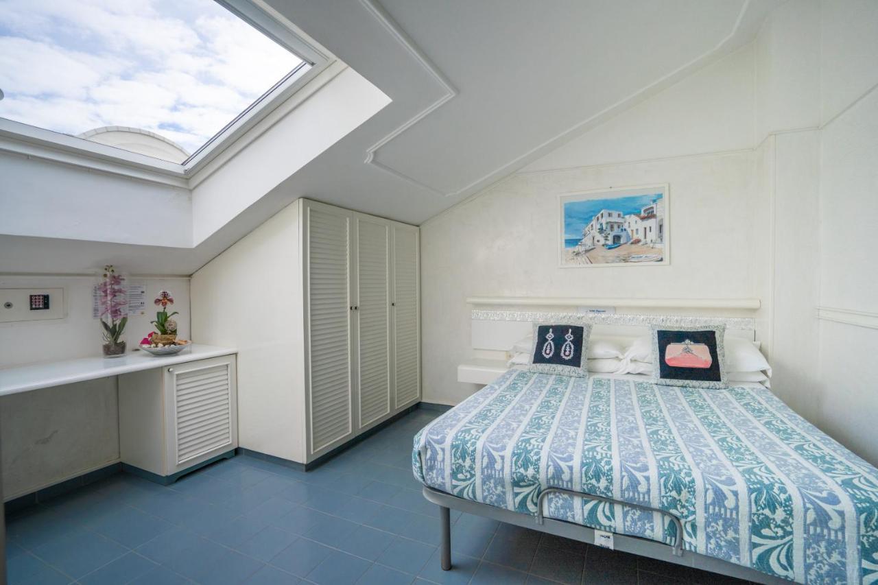 ריצ'יונה Hotel Diamond מראה חיצוני תמונה